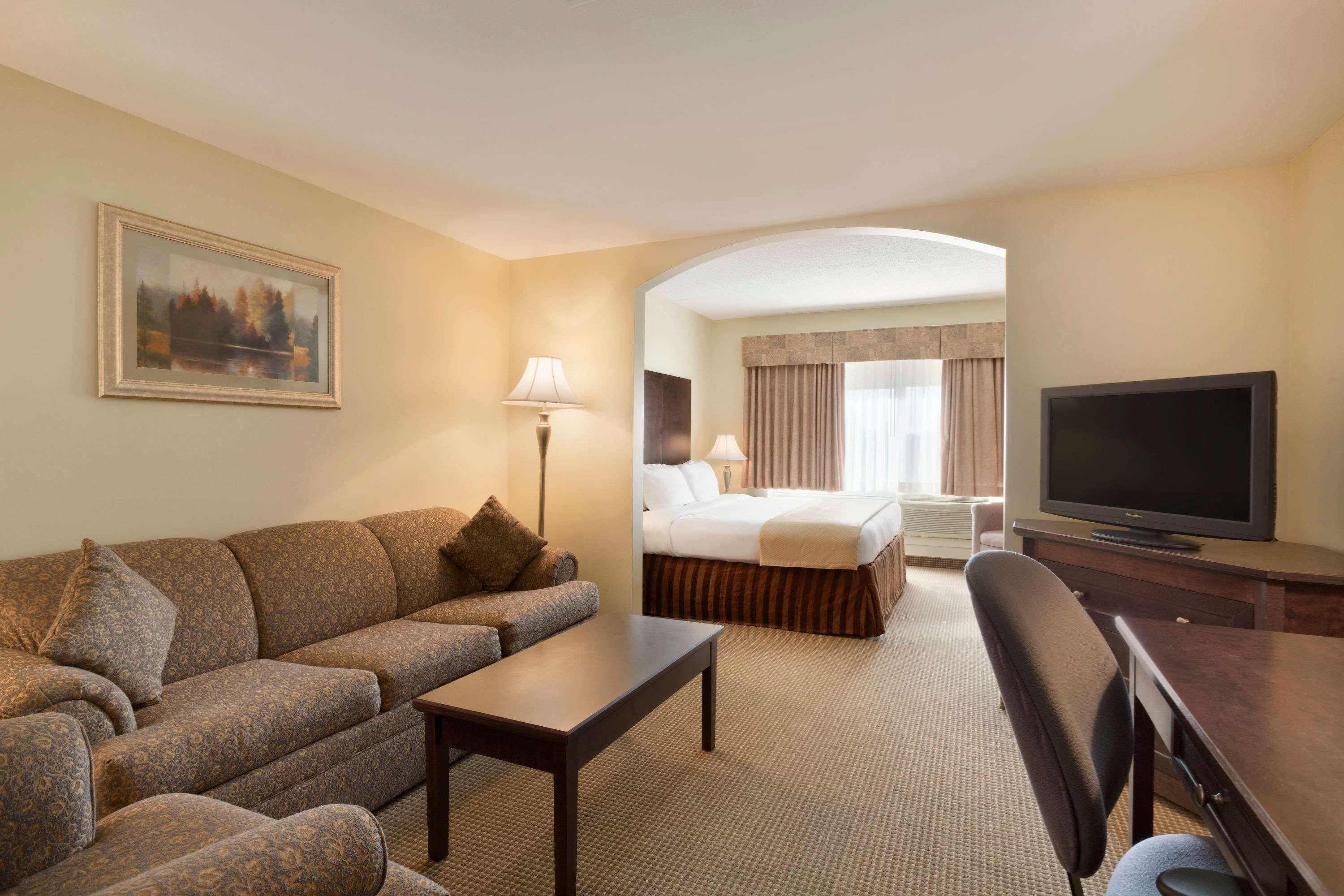 Border Inn & Suites Lloydminster Exteriér fotografie